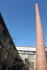 D&eacute;gustation des Bordeaux primeurs 2015 - L'ancienne usine &agrave; papier reconvertie en salle post-industrielle branch&eacute;e